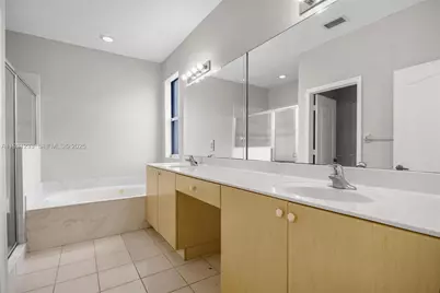 2242 NE 41st Ave, Homestead, FL 33033 - Photo 33