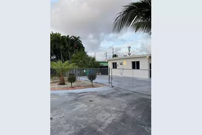 10529 NW 37th Ave, Miami, FL 33147 - Photo 21