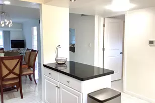 681 S Hollybrook Dr, Pembroke Pines, FL 33025 - Photo 7