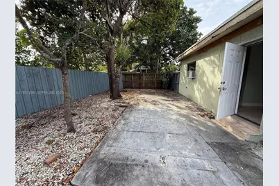 20001 NW 43rd Pl, Miami Gardens, FL 33055 - Photo 33