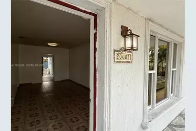 20001 NW 43rd Pl, Miami Gardens, FL 33055 - Photo 15