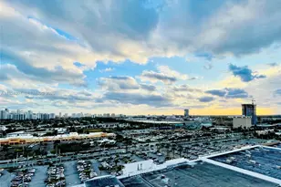 1745 E Hallandale Beach Blvd, Hallandale Beach, FL 33009 - Photo 15