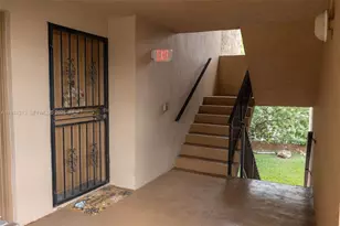 706 NW 87th Ave, Miami, FL 33172 - Photo 7