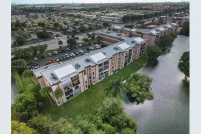 706 NW 87th Ave #212, Miami, FL 33172 - Photo 5