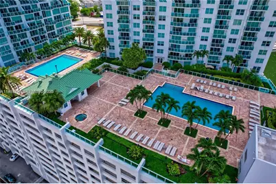 31 SE 5th St #3716, Miami, FL 33131 - Photo 29