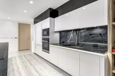 1000 Brickell Plz #PH5203, Miami, FL 33131 - Photo 9