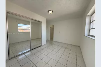 1337 NW 1st St #8, Miami, FL 33125 - Photo 11