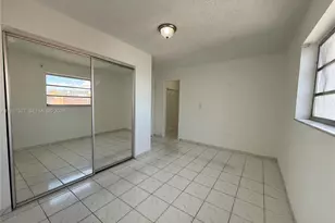1337 NW 1st St, Miami, FL 33125 - Photo 11