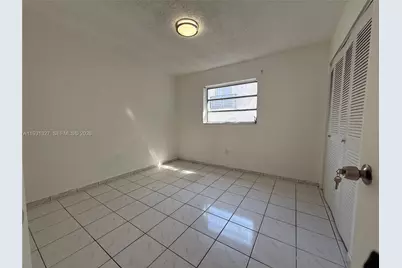 1337 NW 1st St #8, Miami, FL 33125 - Photo 7