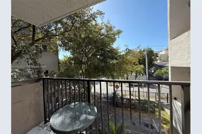 1337 NW 1st St #8, Miami, FL 33125 - Photo 3