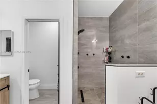 1147 NE 37th Pl, Homestead, FL 33033 - Photo 41