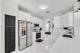 1147 NE 37th Pl, Homestead, FL 33033 - Photo 15