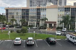 601 Three Islands Boulevard, Hallandale Beach, FL 33009 - Photo 25