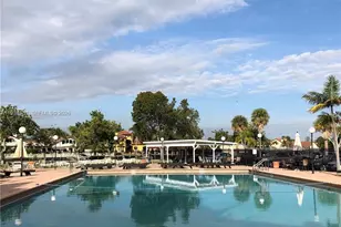 601 Three Islands Boulevard, Hallandale Beach, FL 33009 - Photo 31