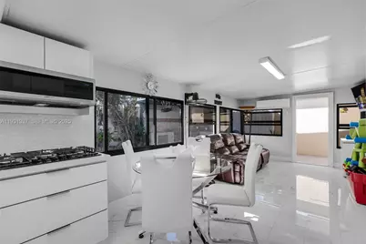 2140 W 53rd St #2140, Hialeah, FL 33016 - Photo 21