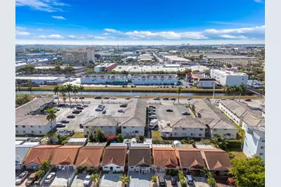 2140 W 53rd St #2140, Hialeah, FL 33016 - Photo 29