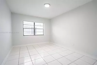 400 81 St #5, Miami Beach, FL 33141 - Photo 9