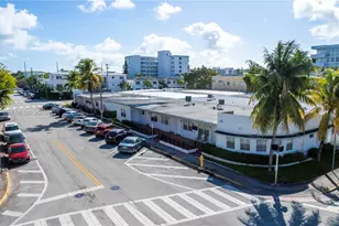 400 81st St, Miami Beach, FL 33141 - Photo 15