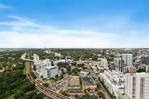 60 SW 13th St, Miami, FL 33130 - Photo 23