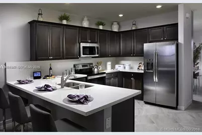 3541 W 104th Ter, Hialeah, FL 33018 - Photo 5