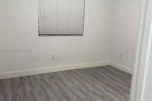 853 E 24th St, Hialeah, FL 33013 - Photo 9