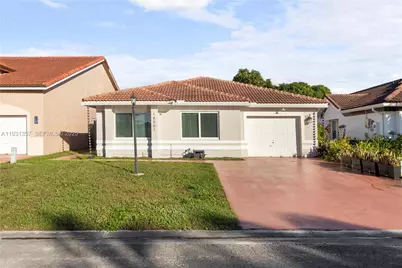 18501 NW 55th Ave, Miami Gardens, FL 33055 - Photo 5