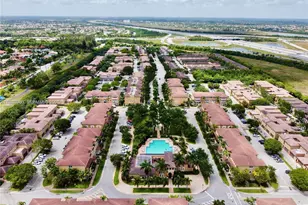 14615 SW 14th St, Pembroke Pines, FL 33027 - Photo 5