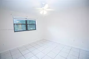 9962 Nob Hill Pl, Sunrise, FL 33351 - Photo 13