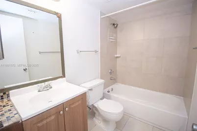 9962 Nob Hill Pl #9962, Sunrise, FL 33351 - Photo 7