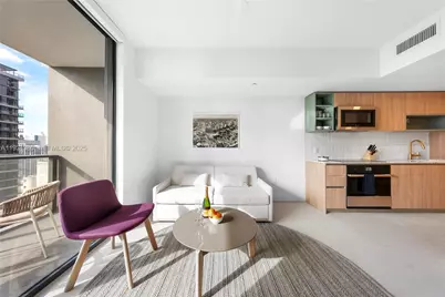 159 NE 6th St #2608, Miami, FL 33132 - Photo 3