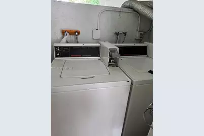 2750 SW 10th Ter #4, Miami, FL 33135 - Photo 7