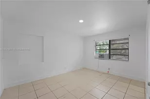 380 SE 12th Ave, Deerfield Beach, FL 33441 - Photo 19