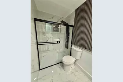 8561 Claridge Dr, Miramar, FL 33025 - Photo 29