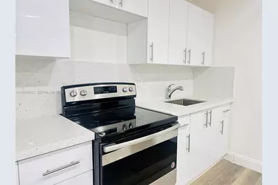 1600 NW 7th Ct #105, Miami, FL 33136 - Photo 5