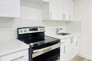 1600 NW 7th Ct, Miami, FL 33136 - Photo 5