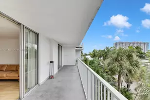 2801 NE 183 St, Aventura, FL 33160 - Photo 15