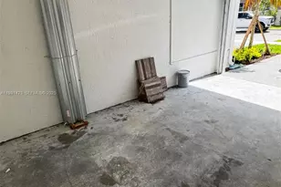 136 SW 184th Way, Pembroke Pines, FL 33029 - Photo 17