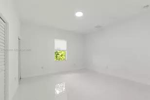 755 NW 83 St, Miami, FL 33150 - Photo 11