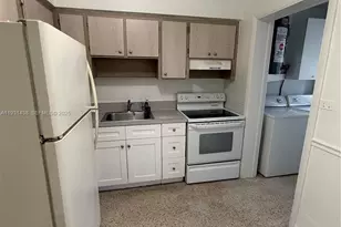 250 NE 41st St, Oakland Park, FL 33334 - Photo 3