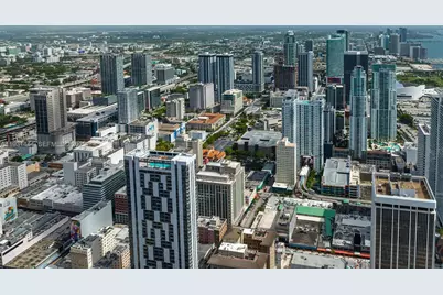 151 SE 1st St #401, Miami, FL 33131 - Photo 37