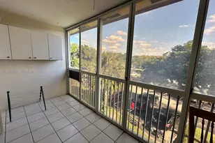 251 SW 134th Way, Pembroke Pines, FL 33027 - Photo 27