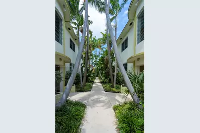 1007 Bay Dr #205, Miami Beach, FL 33141 - Photo 15