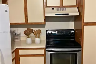 3480 N Pinewalk Dr N, Margate, FL 33063 - Photo 3