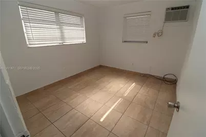 1828 NW 19th St #6, Miami, FL 33125 - Photo 5