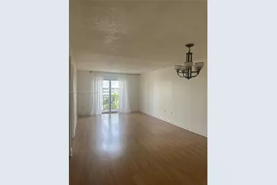 1150 Collins Ave #404, Miami Beach, FL 33139 - Photo 5