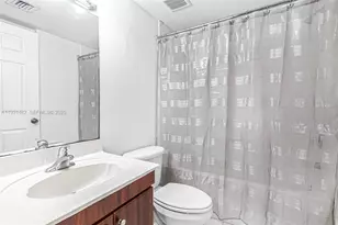 22701 SW 88th Pl, Cutler Bay, FL 33190 - Photo 9