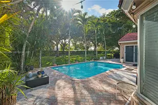 18736 NW 1st St, Pembroke Pines, FL 33029 - Photo 23