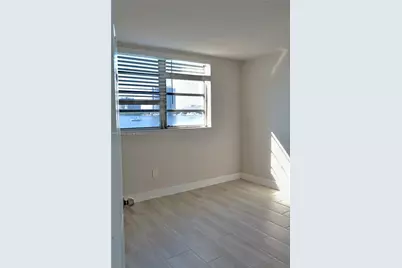 3000 Marcos Dr #P410, Aventura, FL 33160 - Photo 15