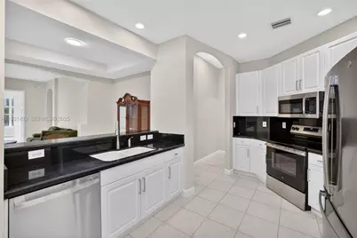 940 N Harbor Vw N, Hollywood, FL 33019 - Photo 7