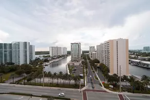 15901 Collins Ave, Sunny Isles Beach, FL 33160 - Photo 31